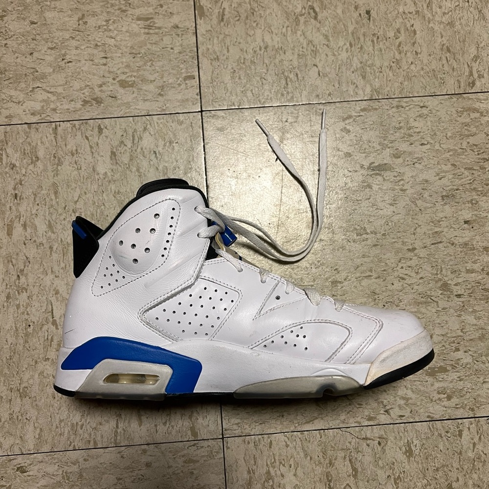 Jordan 6 - Picture 6 of 6